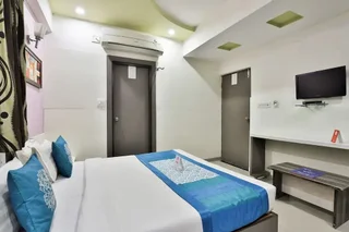 Гандхинагар: OYO 2389 Hotel The Grand Pritam