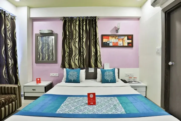 Гандхинагар: OYO 2389 Hotel The Grand Pritam
