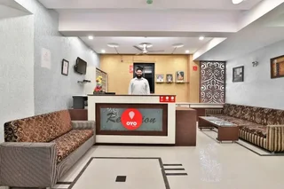 Гандхинагар: OYO 2389 Hotel The Grand Pritam