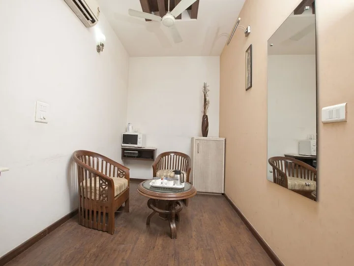 Гуруграм: OYO 2216 Hotel Live Inn