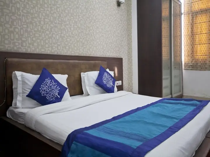 Гуруграм: OYO 2216 Hotel Live Inn