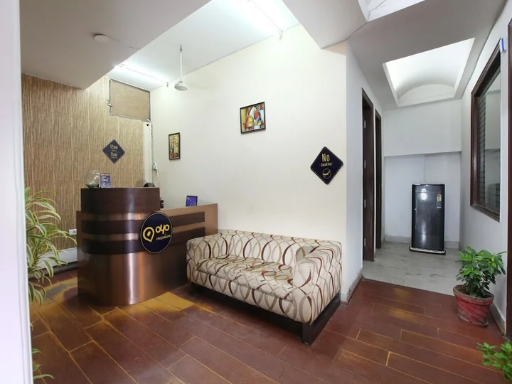 Гуруграм: OYO 2216 Hotel Live Inn
