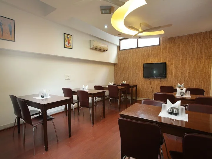 Гуруграм: OYO 2216 Hotel Live Inn