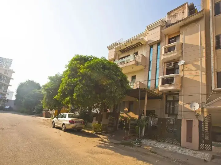 Гуруграм: OYO 2216 Hotel Live Inn