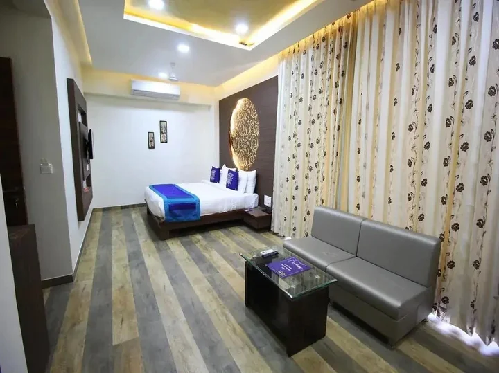 Дварка: OYO Premium Home Guard Chowk Dwarka