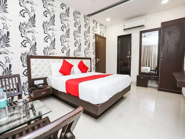 Бхопал: Hotel Madhuram Palace