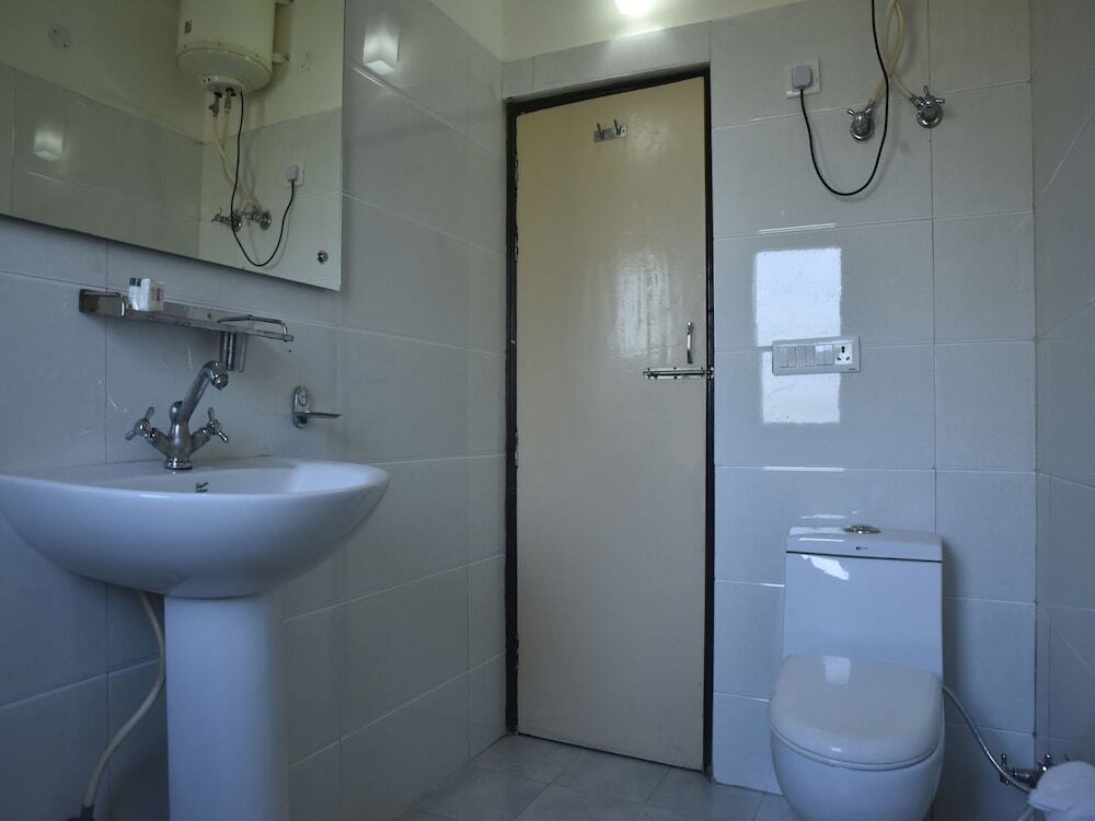 Солан: Neovedic Resort by OYO Rooms