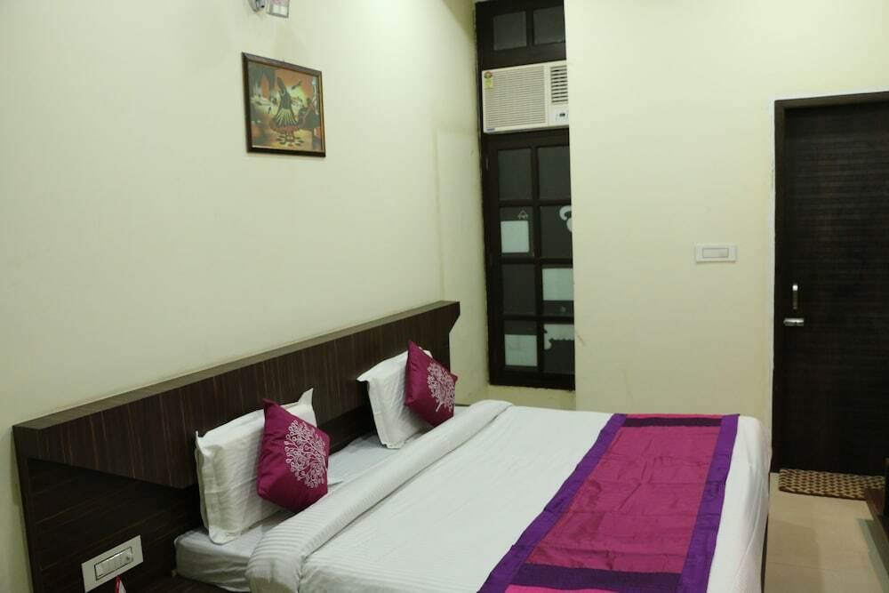 Лудхиана: OYO 3145 Hotel Seven Inn