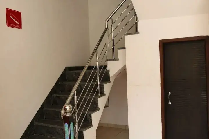 Лудхиана: OYO 3145 Hotel Seven Inn