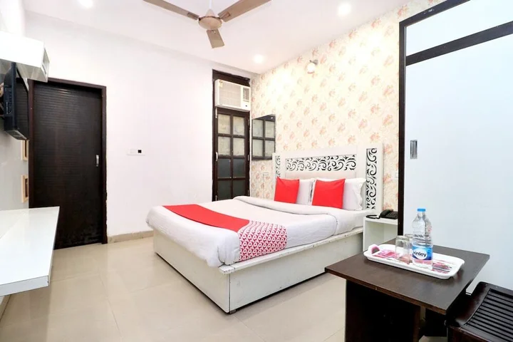 Лудхиана: OYO 3145 Hotel Seven Inn