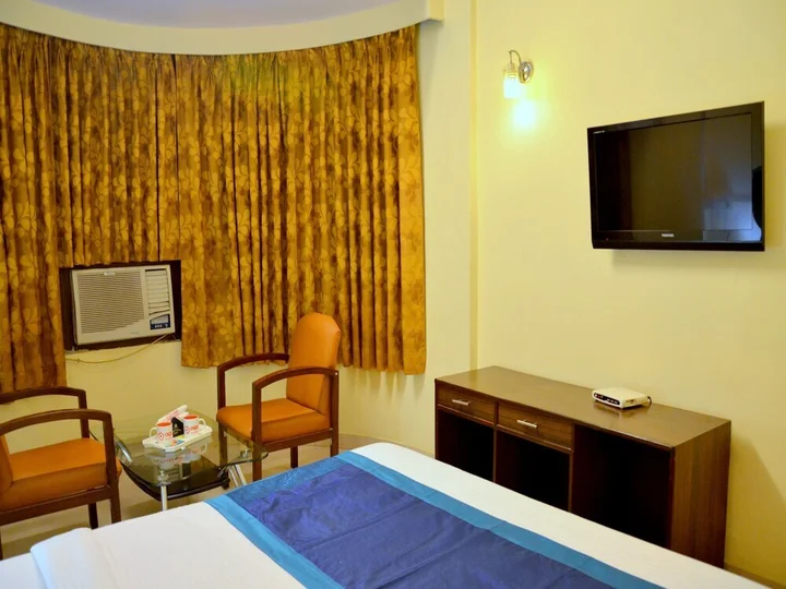 Канпур: OYO 2569 Hotel Paradise