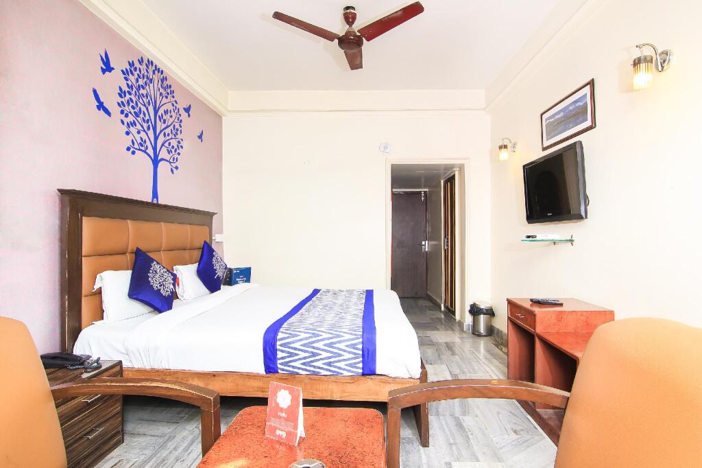 Канпур: OYO 2569 Hotel Paradise