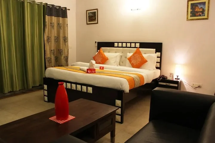 Нойда: OYO Flagship Noida Golf Course