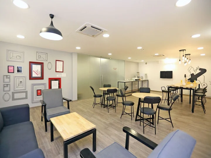 Гуруграм: OYO Flagship HUDA City Centre