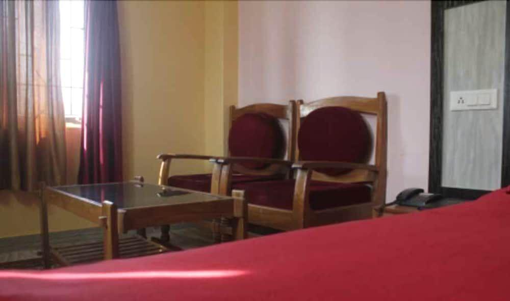 Бхубанешвар: OYO Rooms Rajmahal Square 2