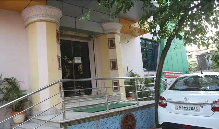 Бхубанешвар: OYO Rooms Rajmahal Square 2