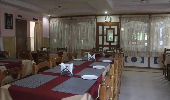Бхубанешвар: OYO Rooms Rajmahal Square 2