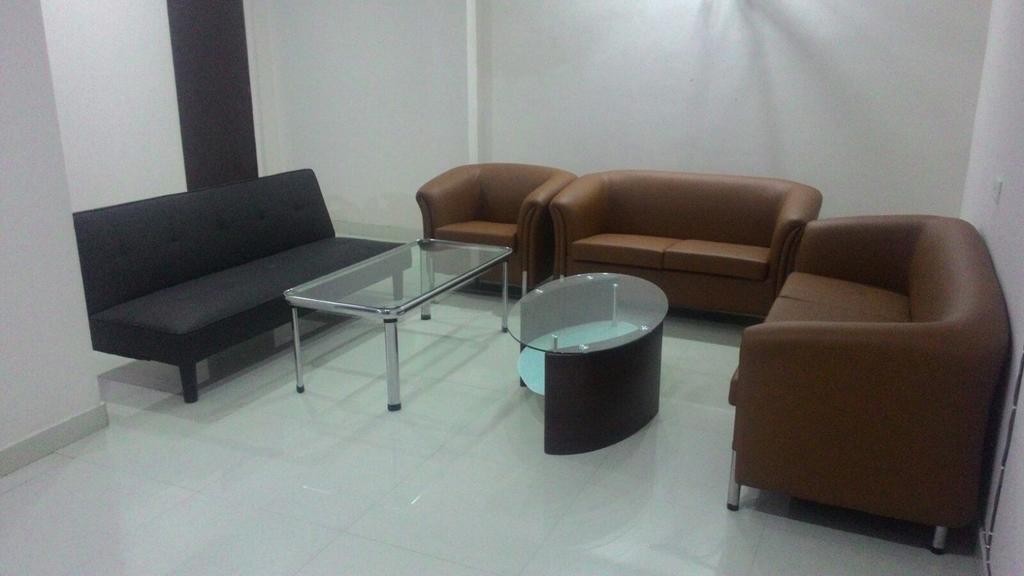 Нойда: OYO Rooms Noida Expressway Sector 44