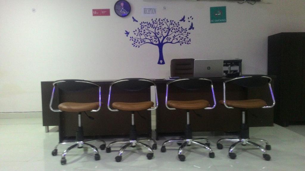 Нойда: OYO Rooms Noida Expressway Sector 44