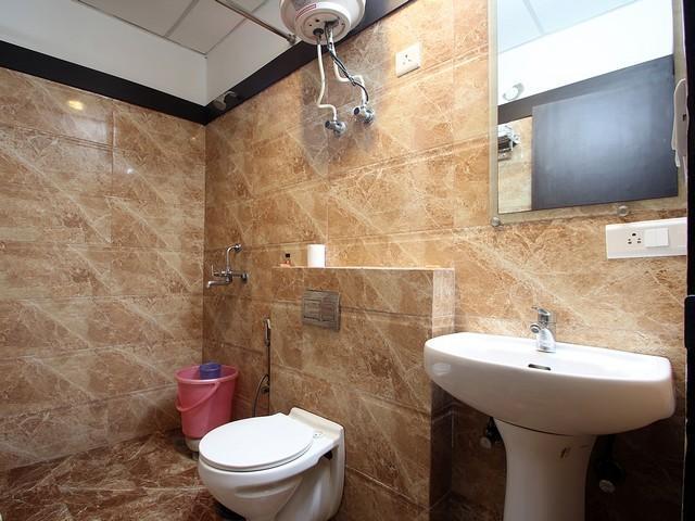 Нойда: OYO Rooms Noida Expressway Sector 44