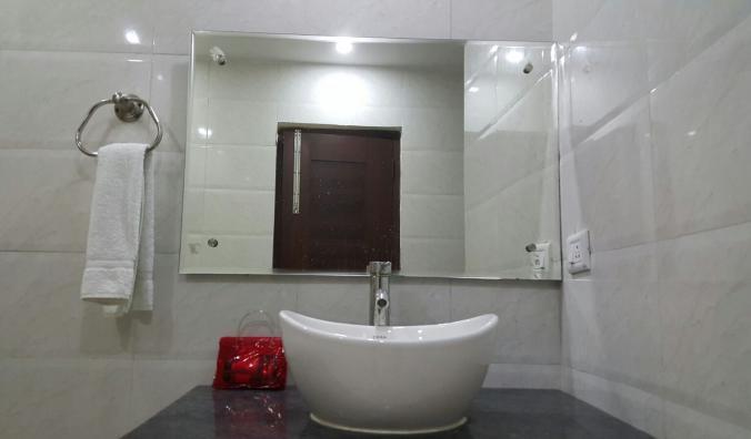 Нойда: OYO Rooms Noida Expressway Sector 44