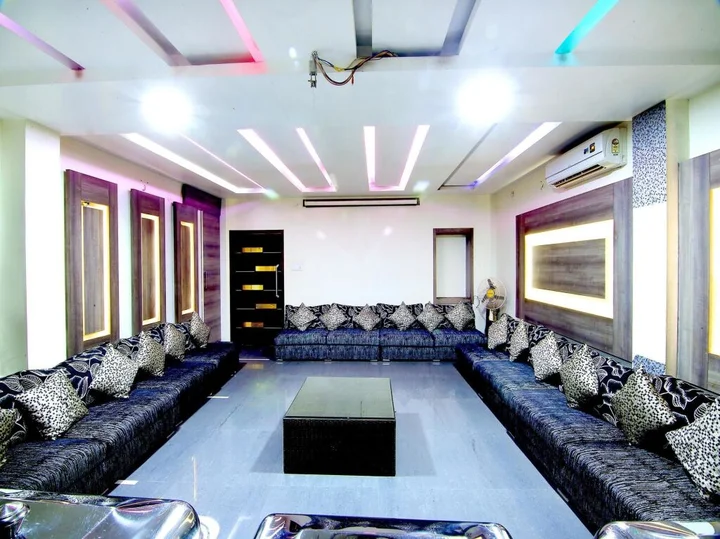 Райпур: OYO Rooms MG Road Raipur