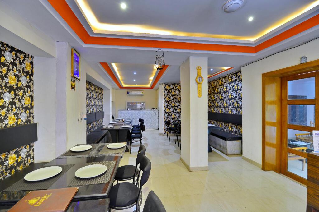 Удаипур: OYO Flagship 2421 Hotel The Ishani