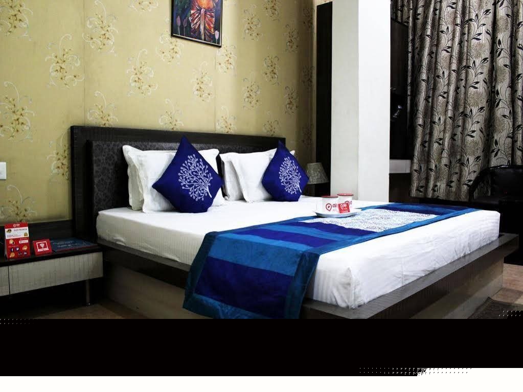 Агра: OYO Rooms By Pass Road Gandhi Nagar