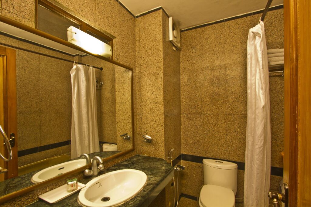 Шимла: OYO Rooms The Mall Near Highcourt