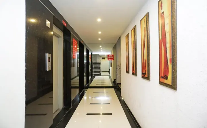 Пуна: OYO 2646 Hotel Staywel Pune