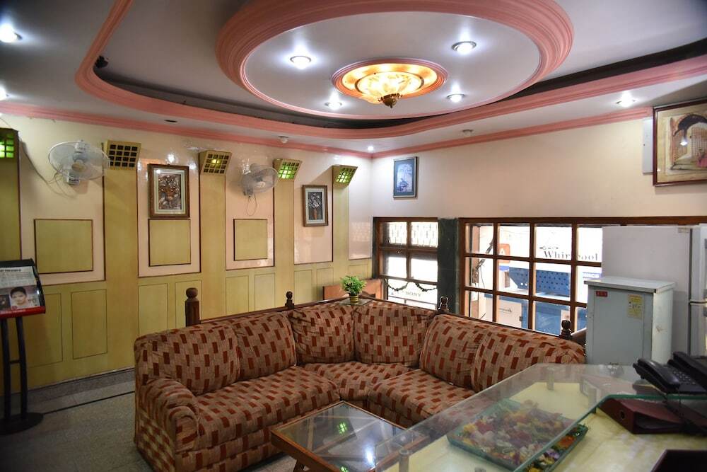Rohtak: OYO Rooms Near Mansarovar Garden