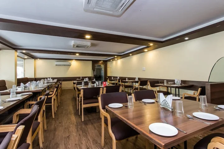 Индаур: OYO 2760 Hotel Chanakya