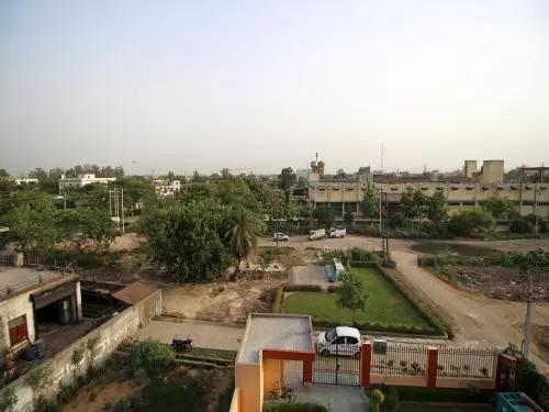 Большая Нойда: Hotel City Rooms Greater Noida by OYO Rooms