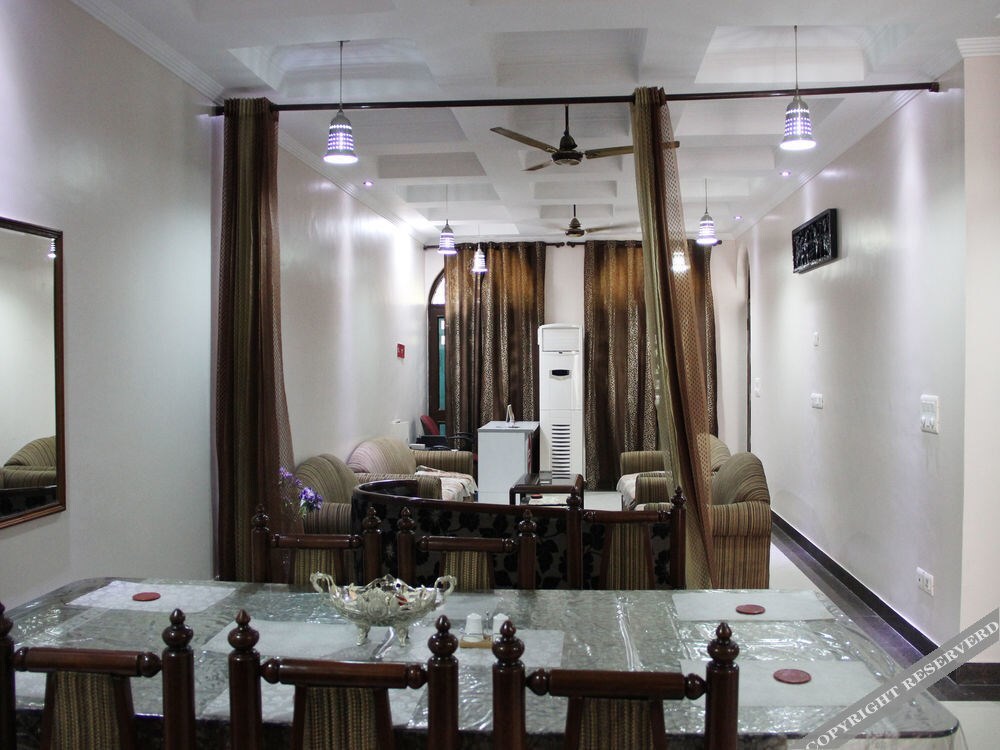 Нойда: OYO Rooms Sai Temple Noida Sector 61