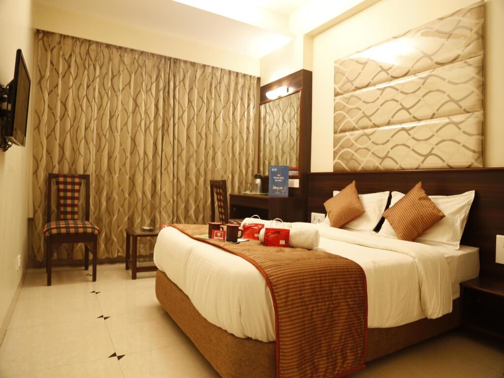 Колхапур: OYO 2726 Hotel Elegant