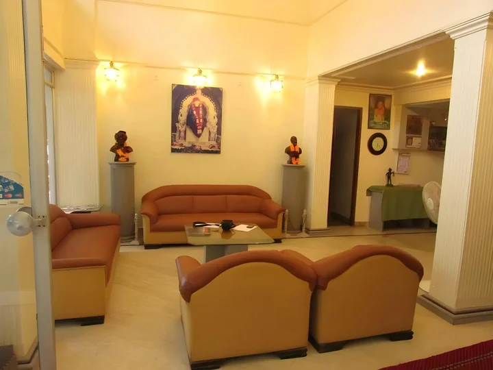 Колхапур: OYO 2726 Hotel Elegant