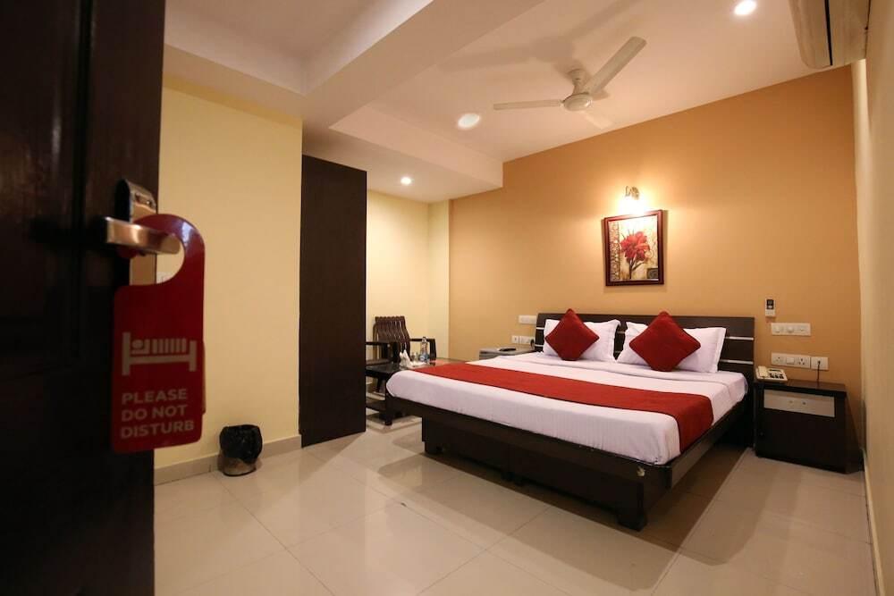 Лудхиана: OYO 2120 Hotel Silver Haze