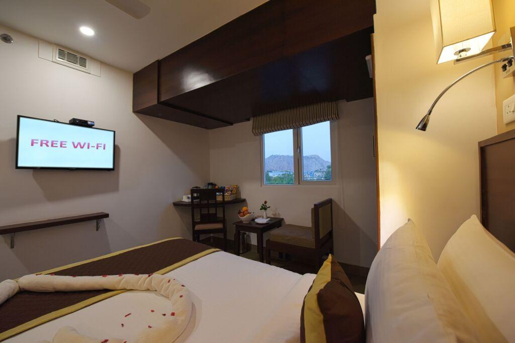 Джайпур: Hotel Gandharva - A Green Hotel