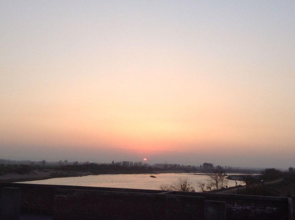 Нурпур: Anand @ The Satluj