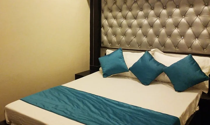 Нью-Дели: OYO 6801 Hotel Shri Sai International