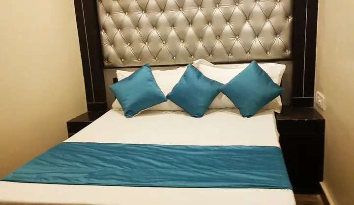 Нью-Дели: OYO 6801 Hotel Shri Sai International