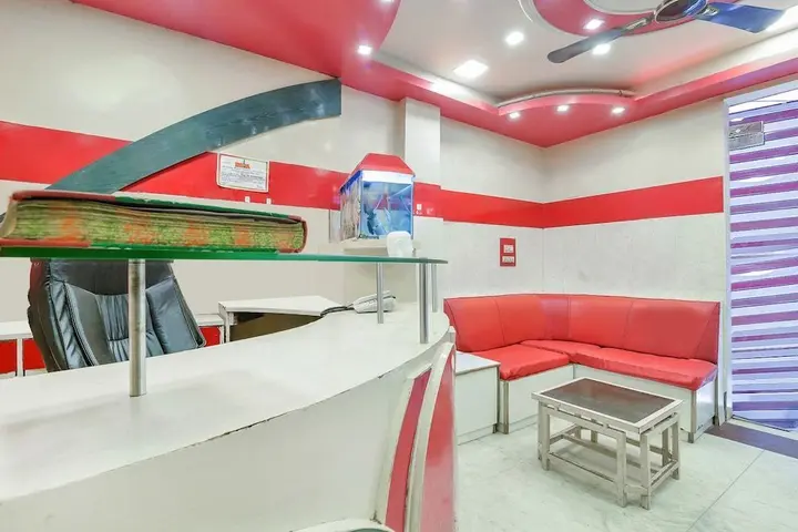 Нью-Дели: OYO 6801 Hotel Shri Sai International