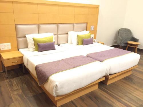Данапур: The Westend Hotel