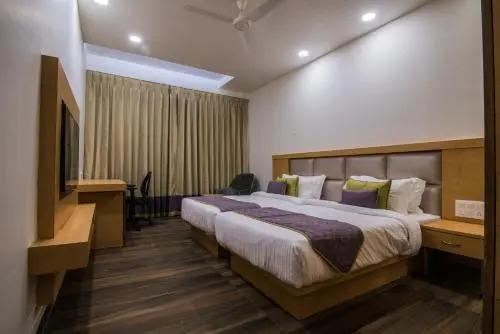 Данапур: The Westend Hotel