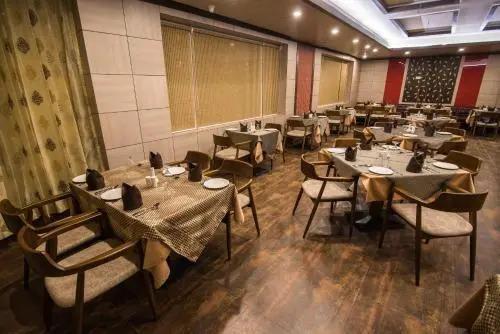 Данапур: The Westend Hotel