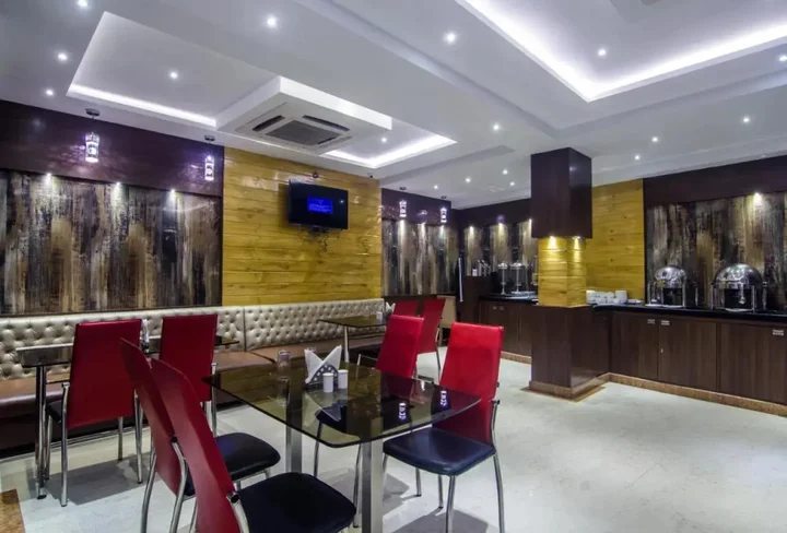Колката: Hotel Sawood International