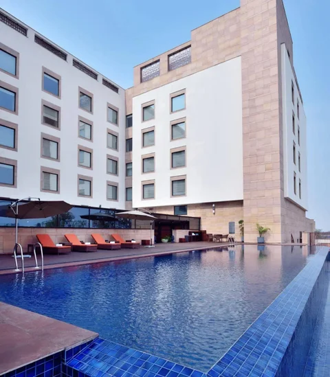Райпур: Courtyard by Marriott Raipur
