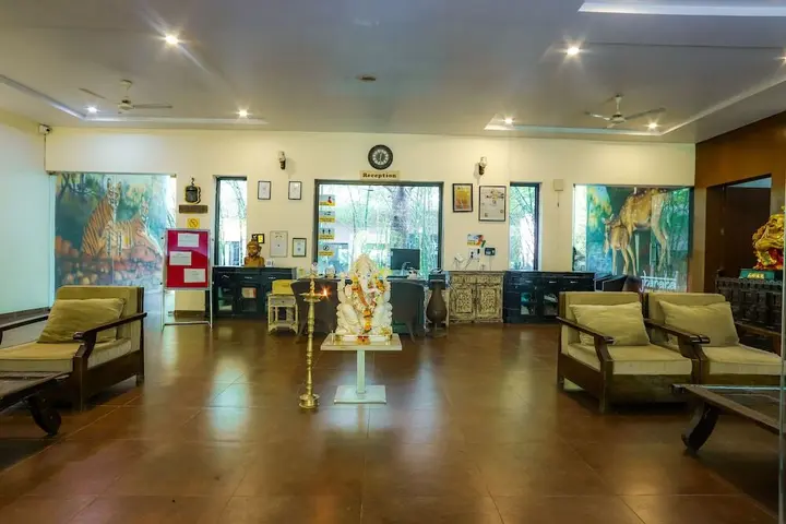 Чандрапур: Jharna Resort