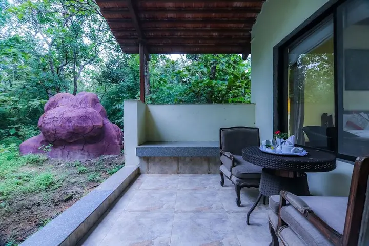 Чандрапур: Jharna Resort