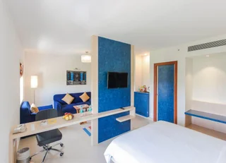 Особая экономическая зона Mahindra World City: Kalyan Grand - a business hotel